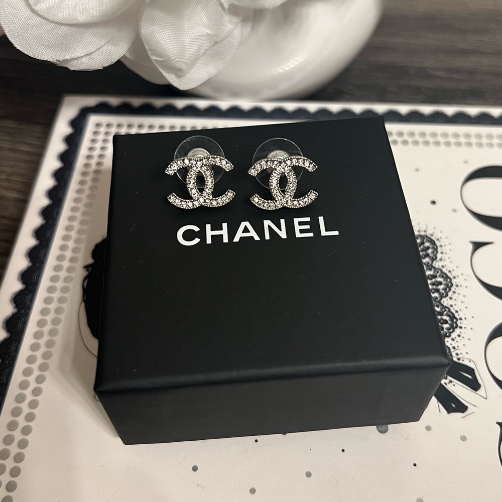 CHANEL Silver Crystal CC Stud Earrings - Picture 9 of 9